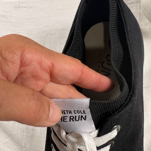 Kenneth Cole The Run Canvas Sneaker Shoe Black Inner Sock Mens Size 11 main image 4